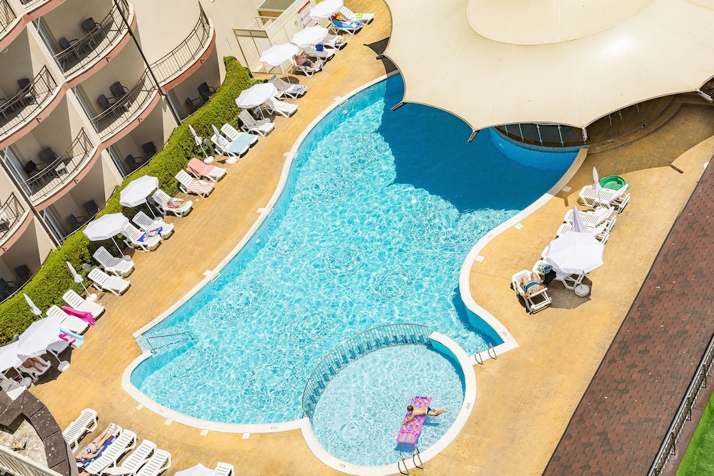 MPM Hotel Orel — Swimming pool in Sunny Beach, Burgas Region