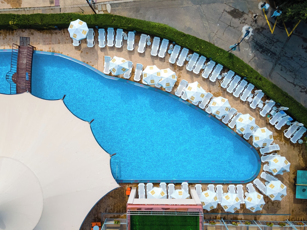 MPM Hotel Orel — Swimming pool in Sunny Beach, Burgas Region