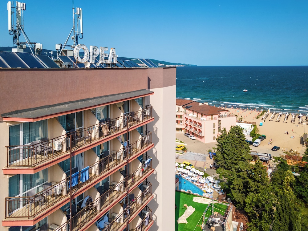 MPM Hotel Orel — Hotel building in Sunny Beach, Burgas Region