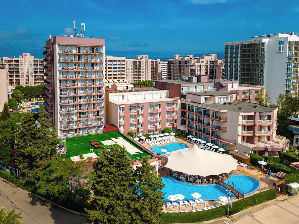 MPM Hotel Orel — Swimming pool in Sunny Beach, Burgas Region
