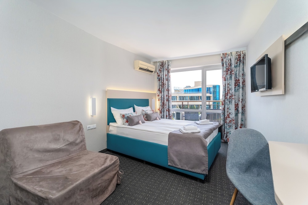 MPM Hotel Orel — Hotel rooms in Sunny Beach, Burgas Region