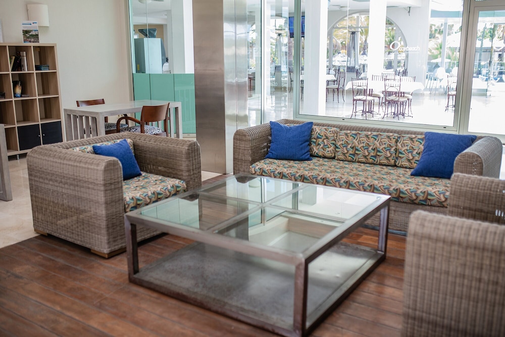 Caybeach Princess — Restaurant & bars in Maspalomas, Canary Islands