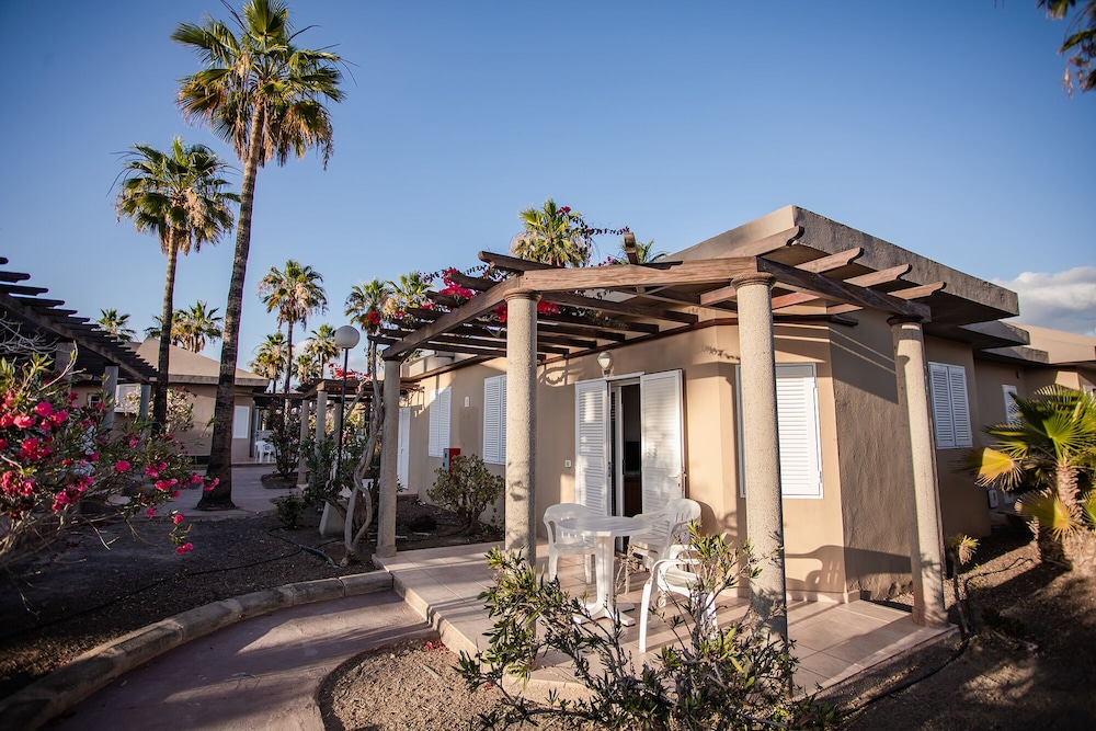 Caybeach Princess — Hotel building in Maspalomas, Canary Islands