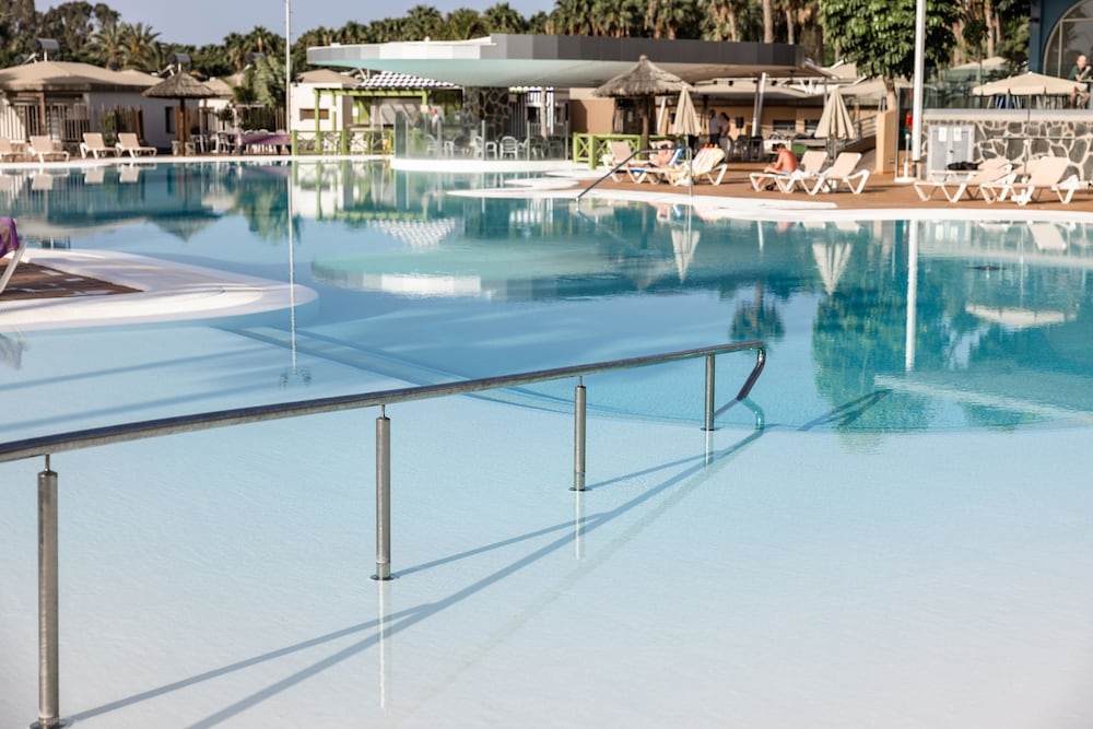 Caybeach Princess — Swimming pool in Maspalomas, Canary Islands