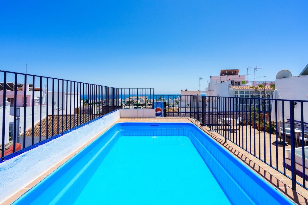 Apartamentos Pepe Mesa image