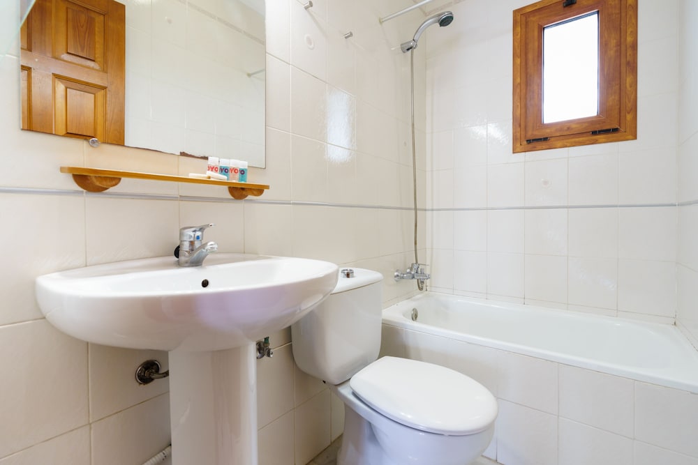 Apartamentos Pepe Mesa — Hotel rooms in Nerja, Andalusia
