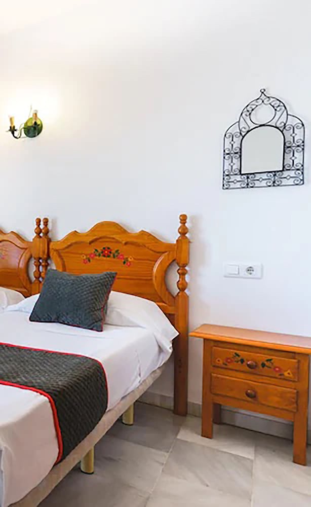 Apartamentos Pepe Mesa — Hotel rooms in Nerja, Andalusia