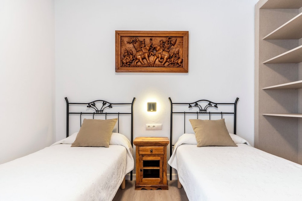 Apartamentos Cel Blau — Hotel rooms in Santa Eulalia, Balearic Islands