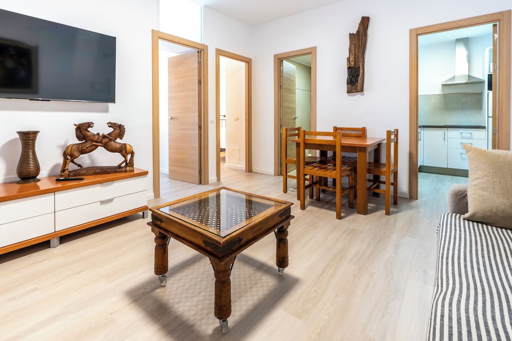 Apartamentos Cel Blau — Hotel rooms in Santa Eulalia, Balearic Islands