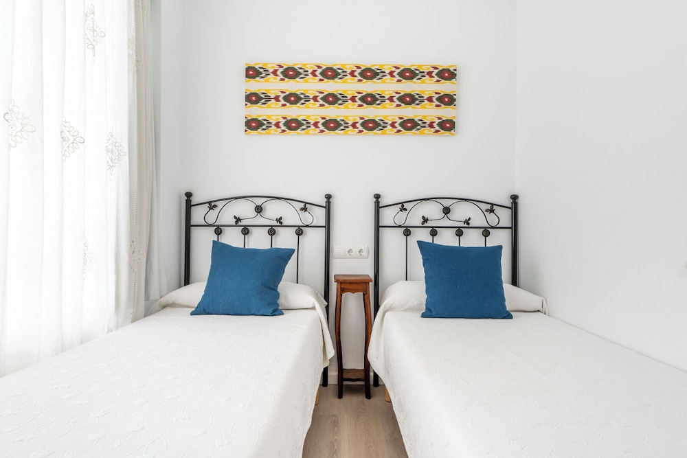Apartamentos Cel Blau — Hotel rooms in Santa Eulalia, Balearic Islands