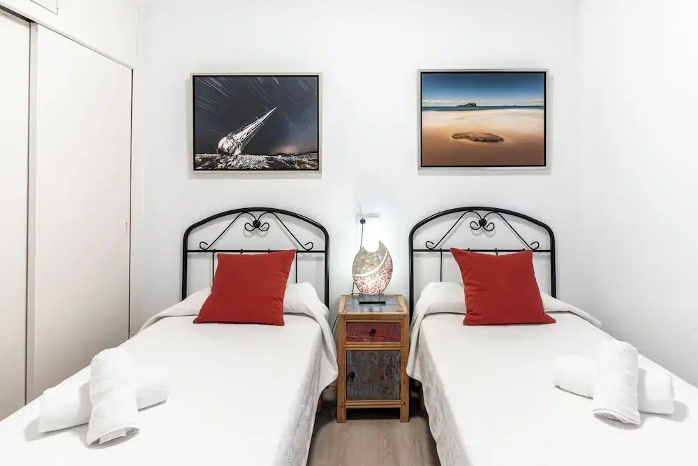 Apartamentos Cel Blau — Hotel rooms in Santa Eulalia, Balearic Islands