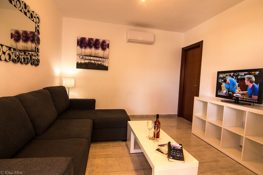 Club Atlantico — Hotel rooms in Puerto del Carmen, Canary Islands