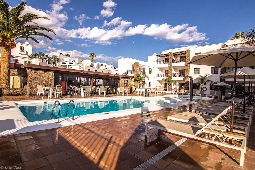 Club Atlantico — Swimming pool in Puerto del Carmen, Canary Islands
