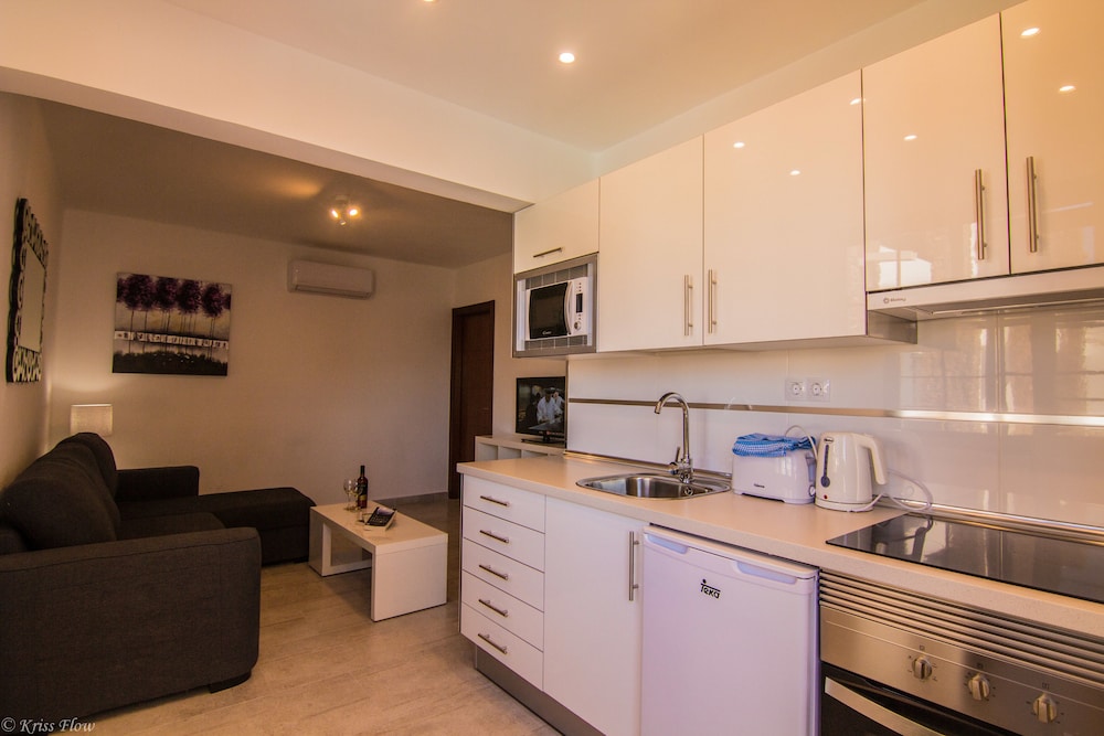 Club Atlantico — Hotel rooms in Puerto del Carmen, Canary Islands
