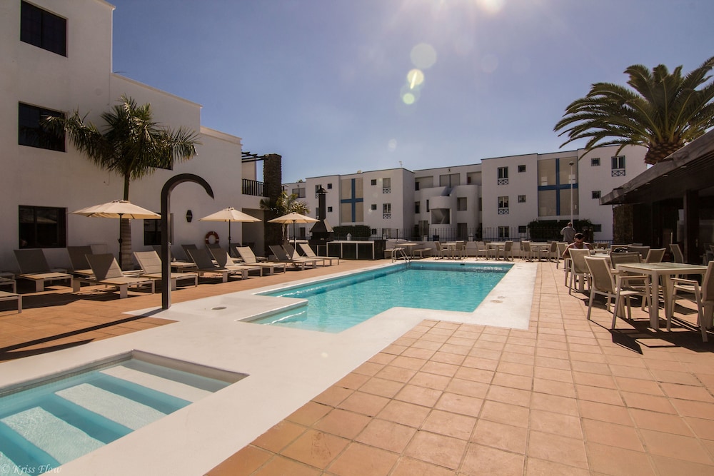 Club Atlantico — Swimming pool in Puerto del Carmen, Canary Islands
