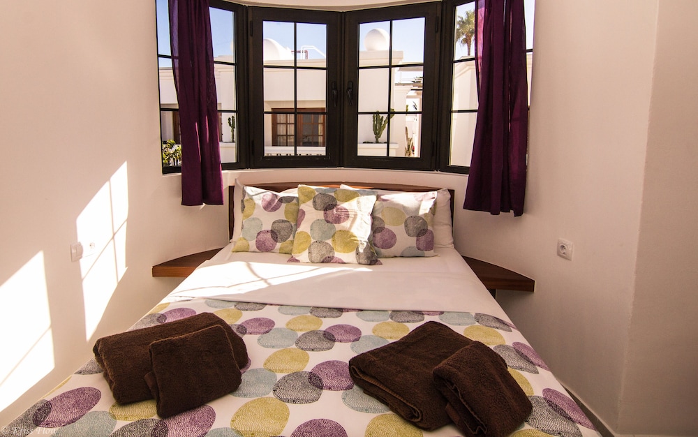 Club Atlantico — Hotel rooms in Puerto del Carmen, Canary Islands
