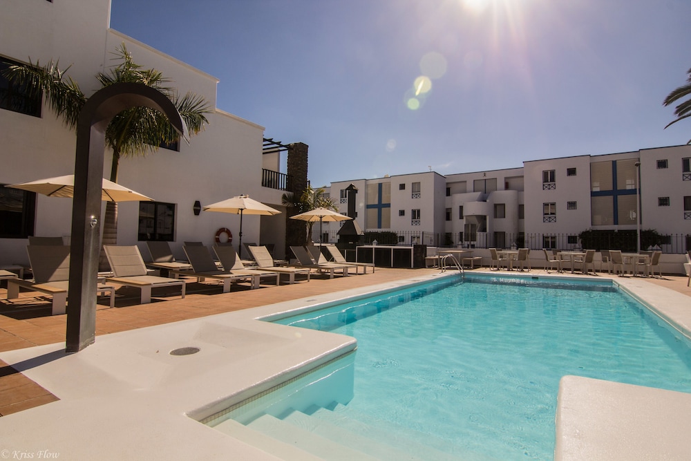 Club Atlantico — Swimming pool in Puerto del Carmen, Canary Islands