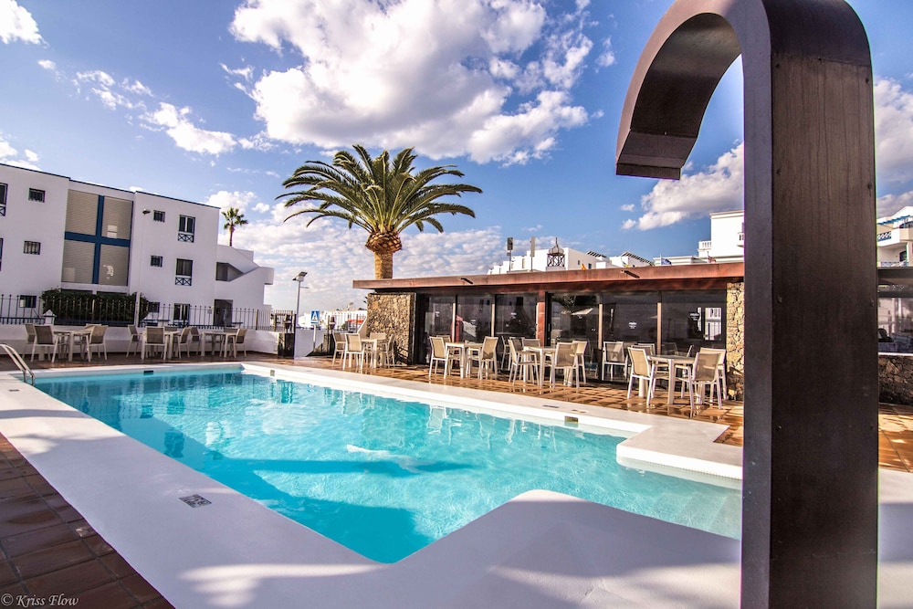 Club Atlantico — Swimming pool in Puerto del Carmen, Canary Islands