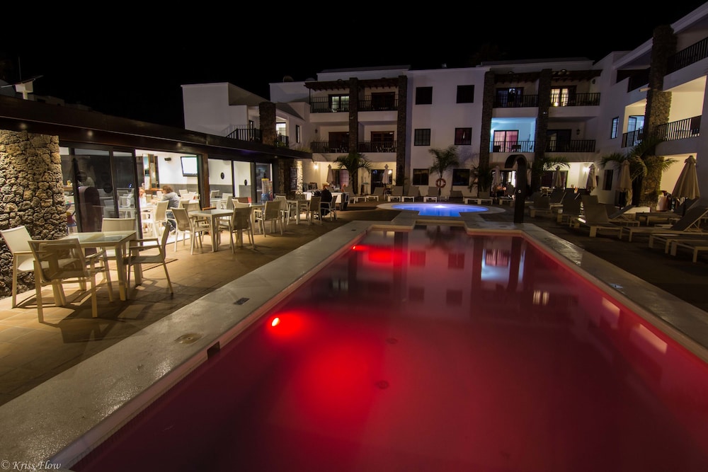 Club Atlantico — Swimming pool in Puerto del Carmen, Canary Islands