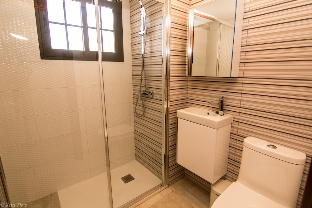 Club Atlantico — Hotel rooms in Puerto del Carmen, Canary Islands