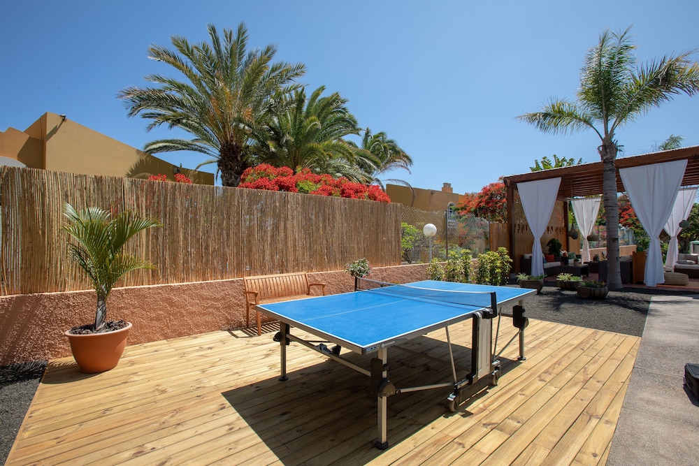 Club Vista Serena — Sports & recreation in Maspalomas, Canary Islands