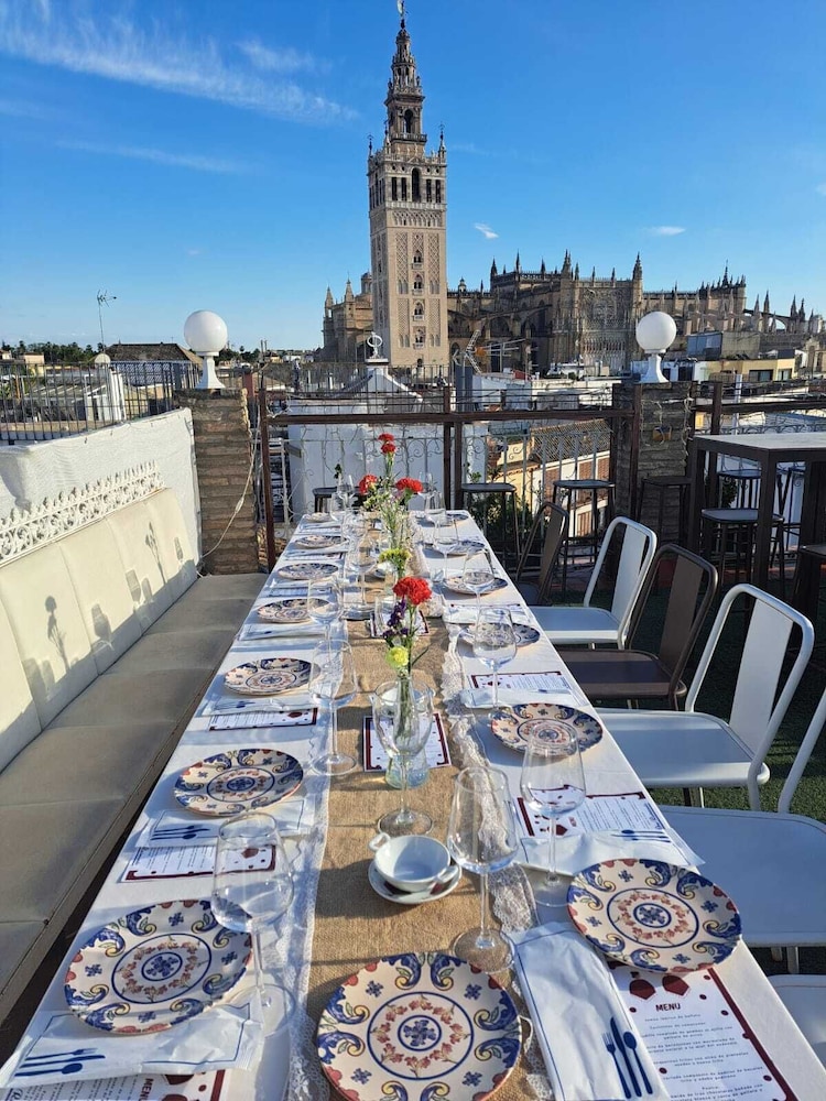 Hotel Convento La Gloria — Restaurant & bars in Seville, Andalusia