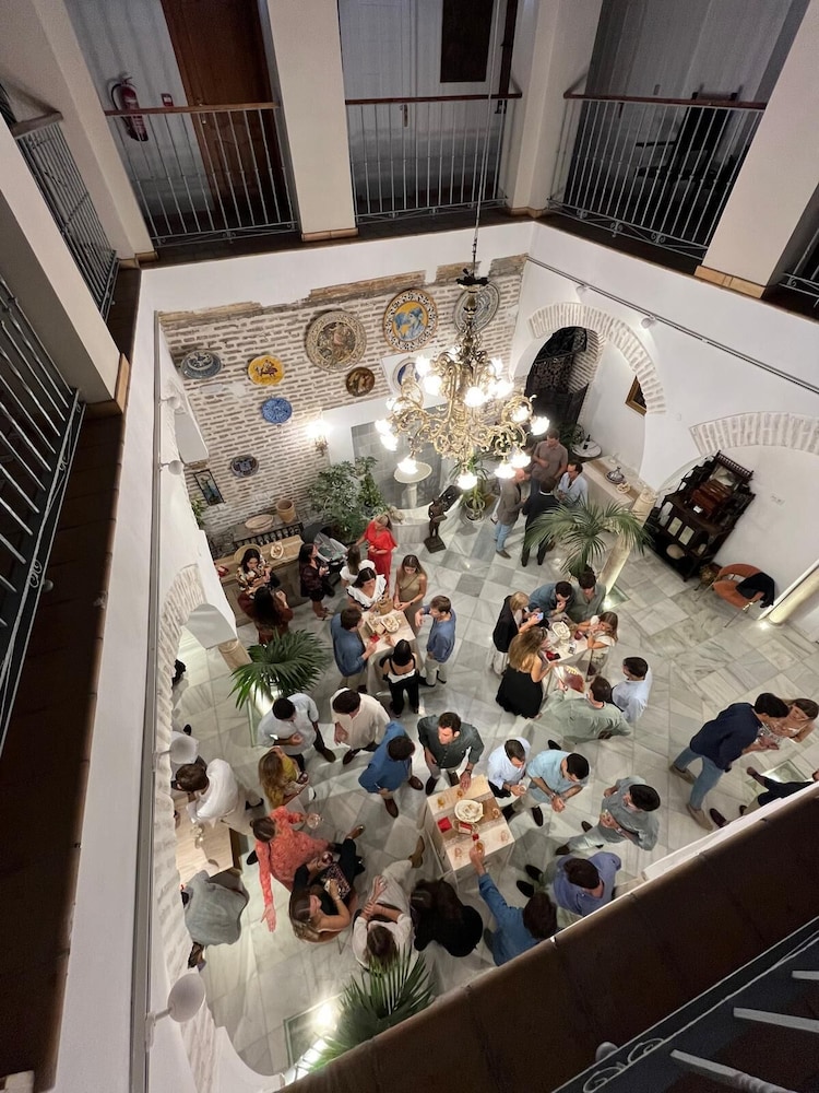 Hotel Convento La Gloria — Restaurant & bars in Seville, Andalusia