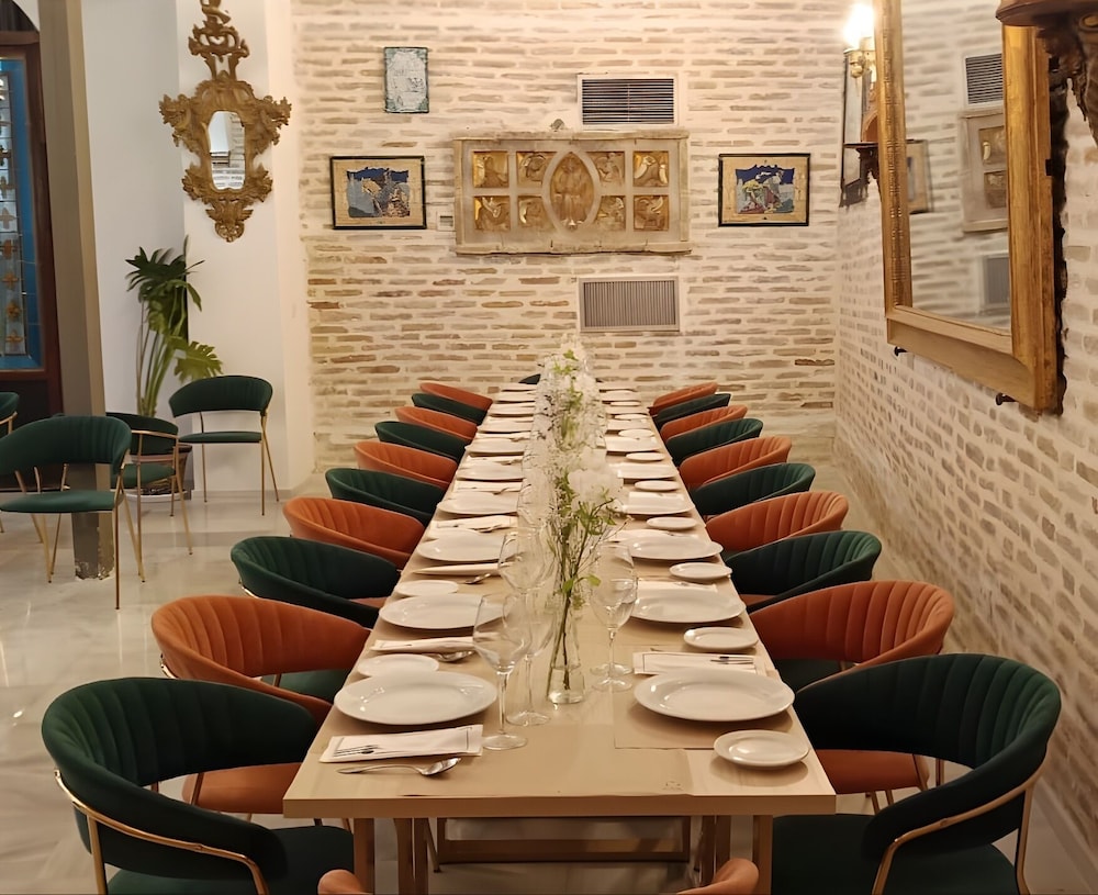 Hotel Convento La Gloria — Restaurant & bars in Seville, Andalusia