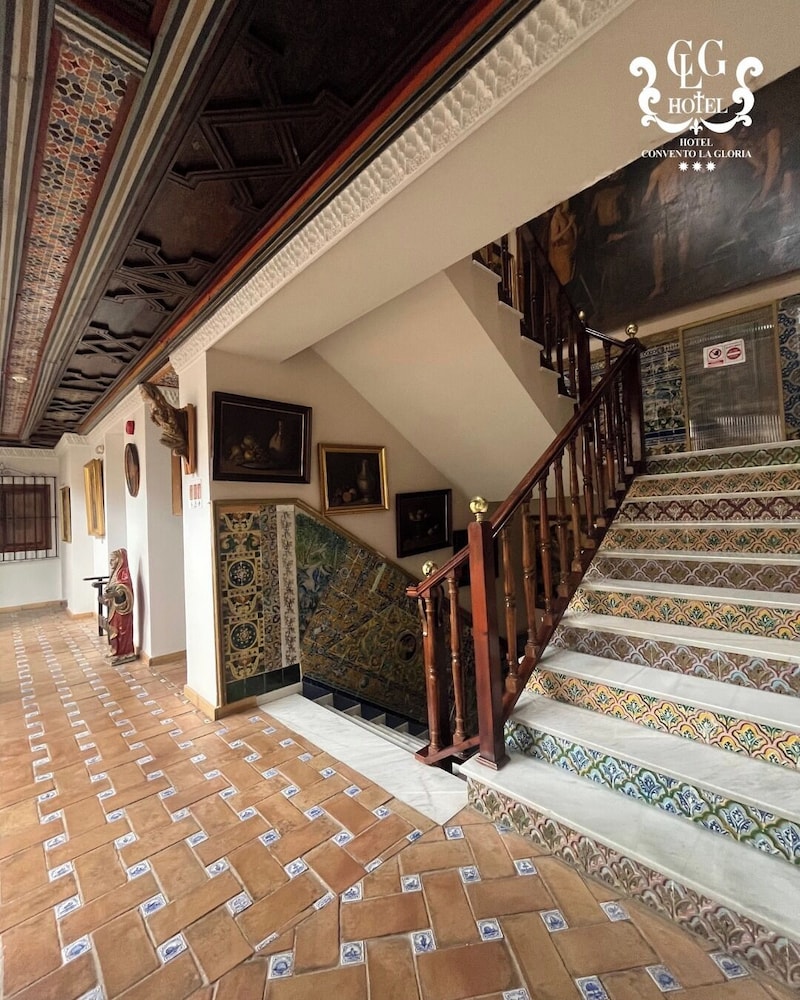 Hotel Convento La Gloria — Hotel building in Seville, Andalusia