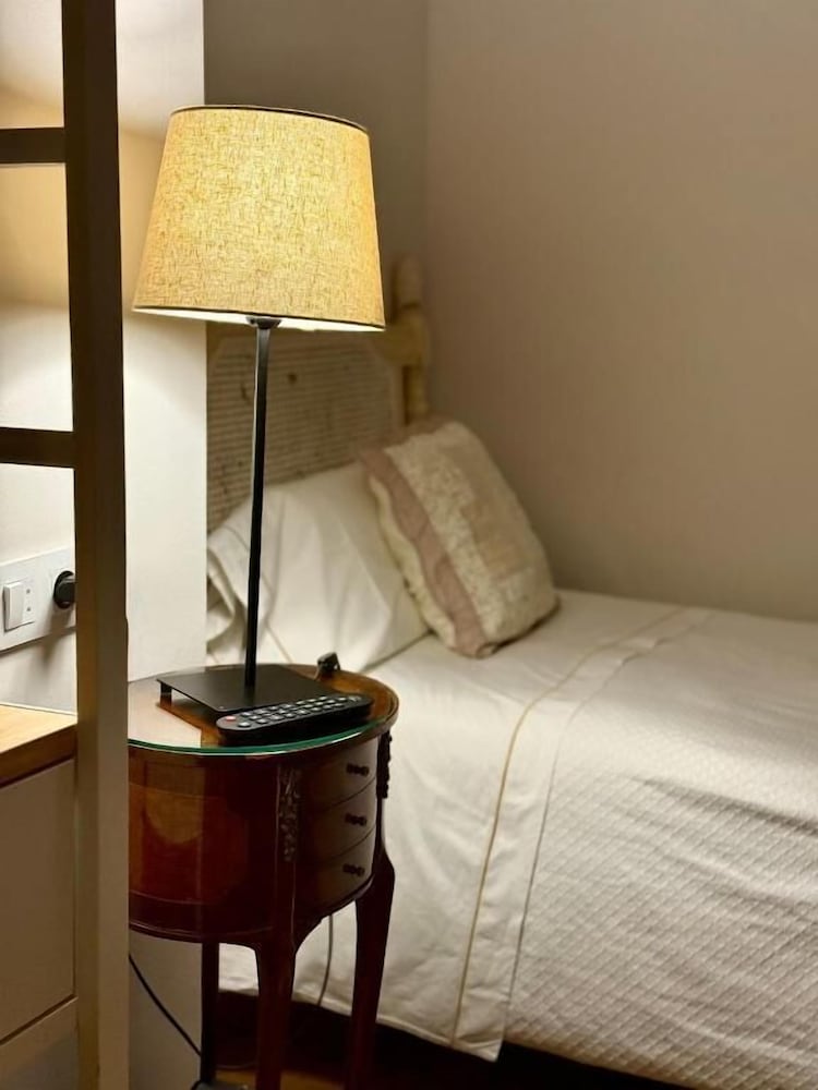 Hotel Convento La Gloria — Hotel rooms in Seville, Andalusia