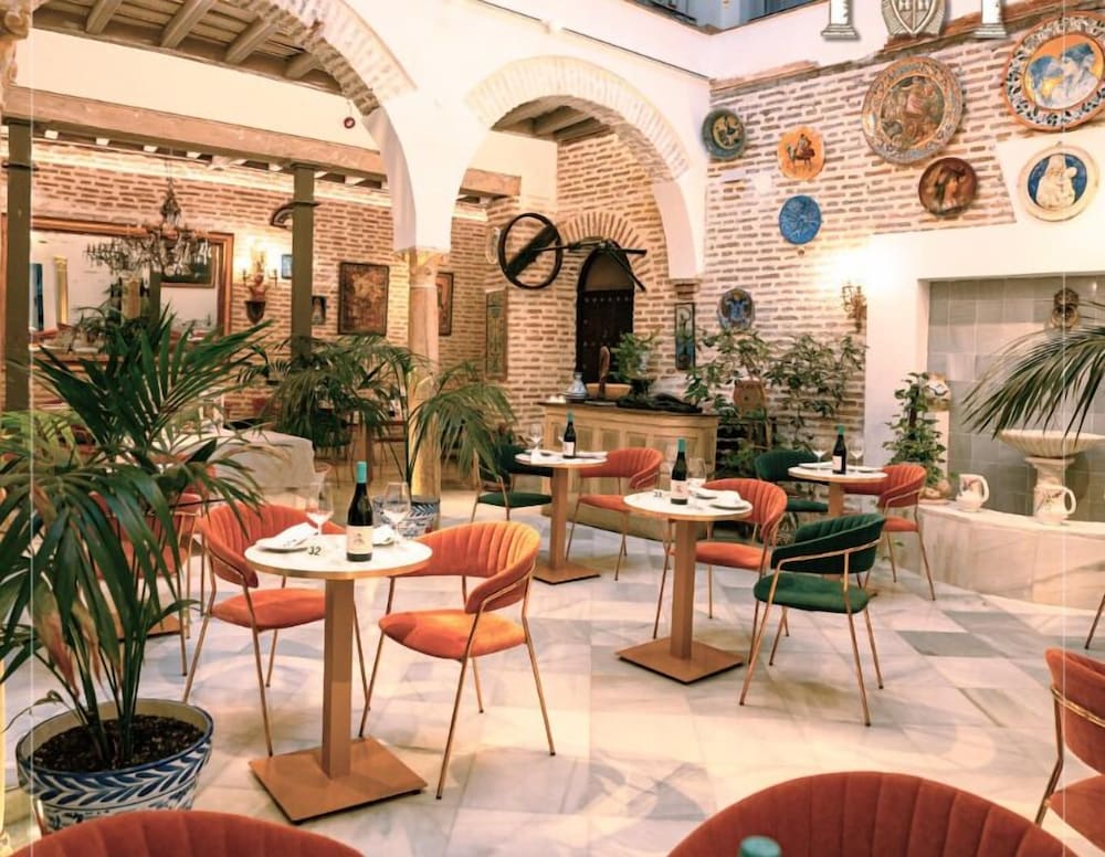 Hotel Convento La Gloria — Restaurant & bars in Seville, Andalusia