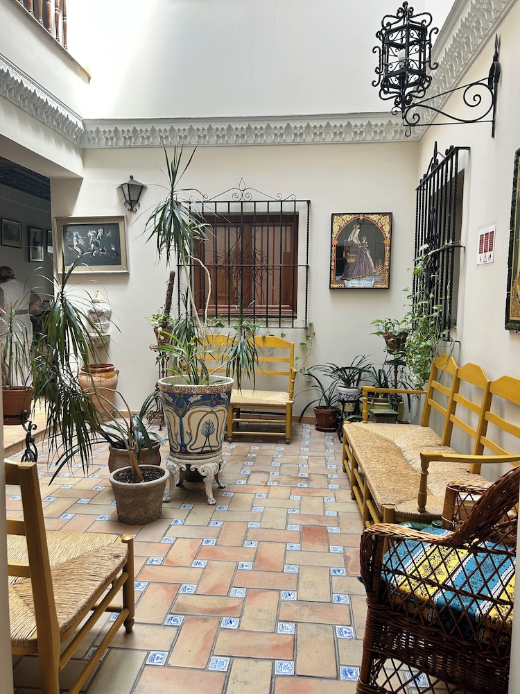 Hotel Convento La Gloria — Hotel building in Seville, Andalusia