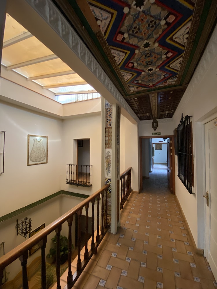 Hotel Convento La Gloria — Hotel building in Seville, Andalusia