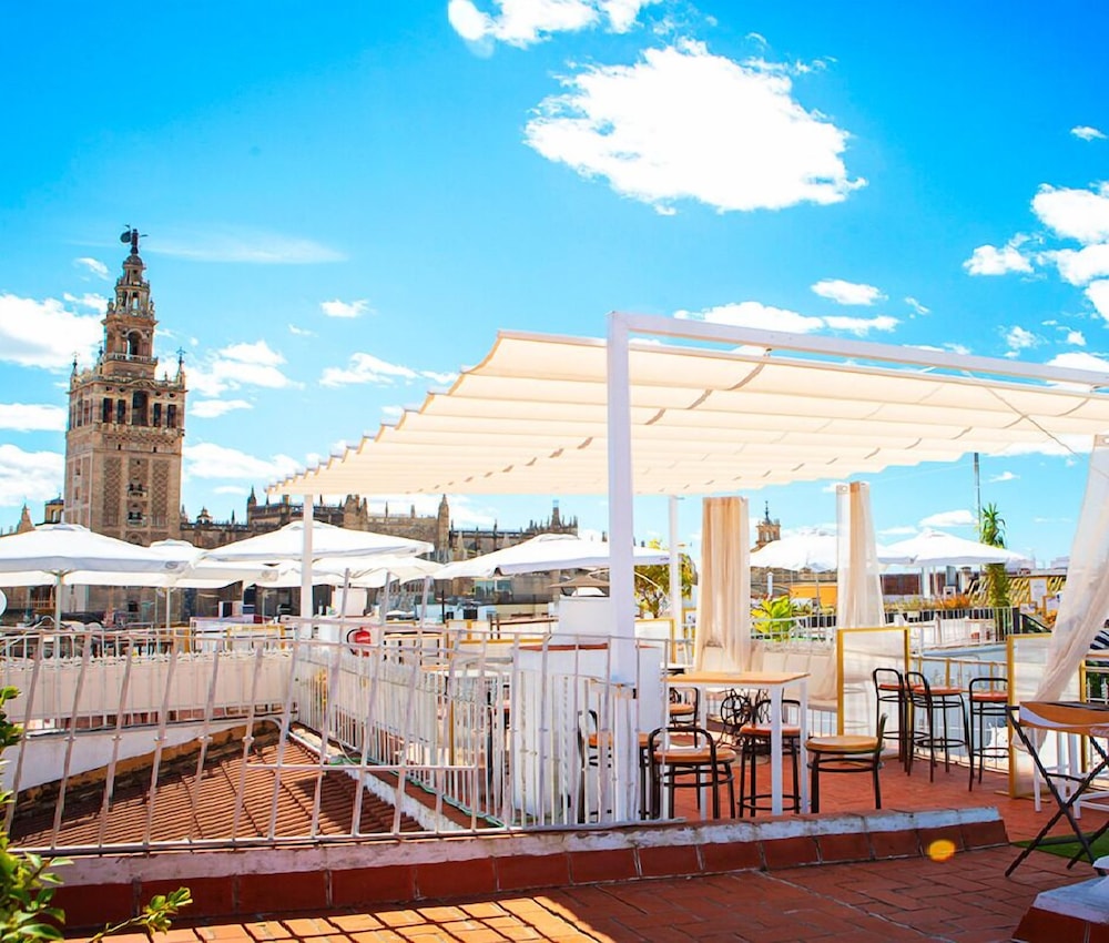 Hotel Convento La Gloria — Restaurant & bars in Seville, Andalusia