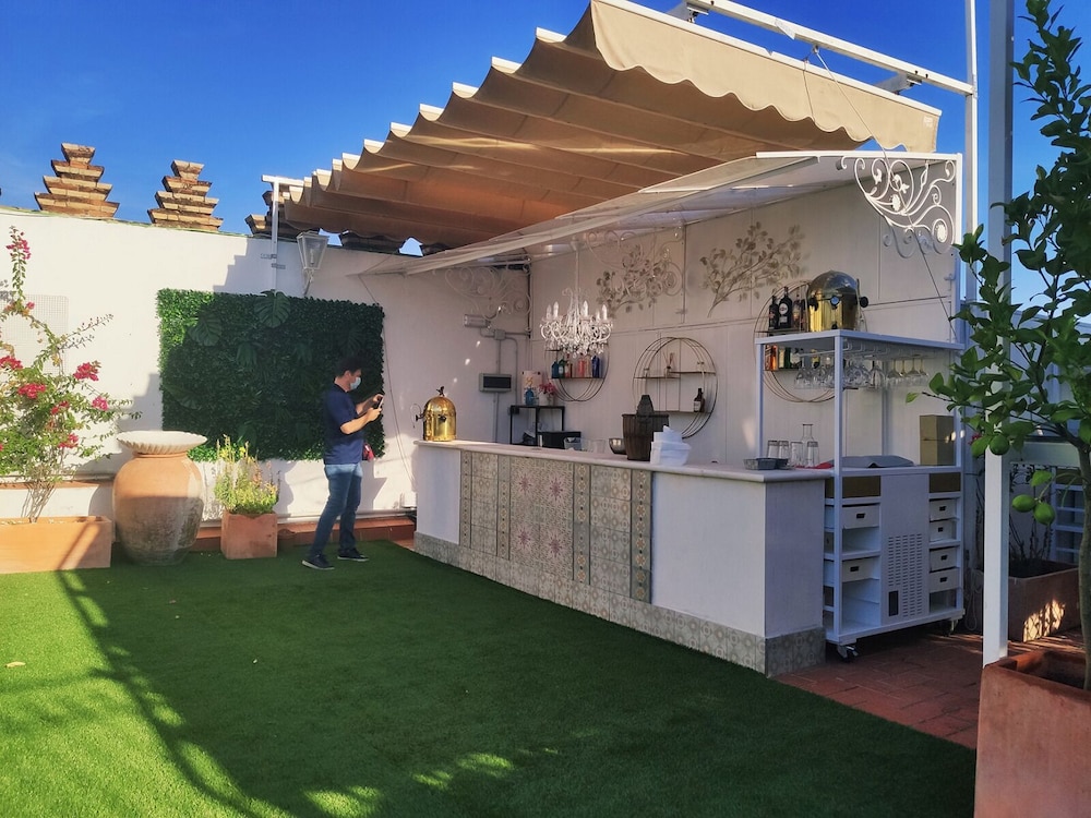Hotel Convento La Gloria — Restaurant & bars in Seville, Andalusia