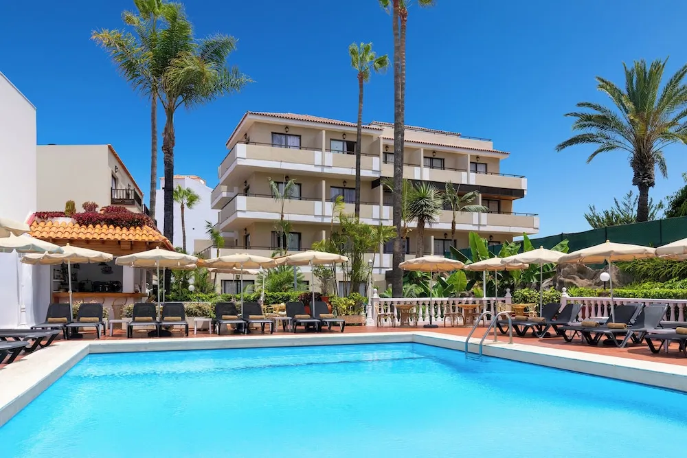 Hotel Don Manolito