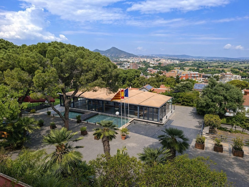 Hotel El Castell — Main photo in Barcelona, Catalonia