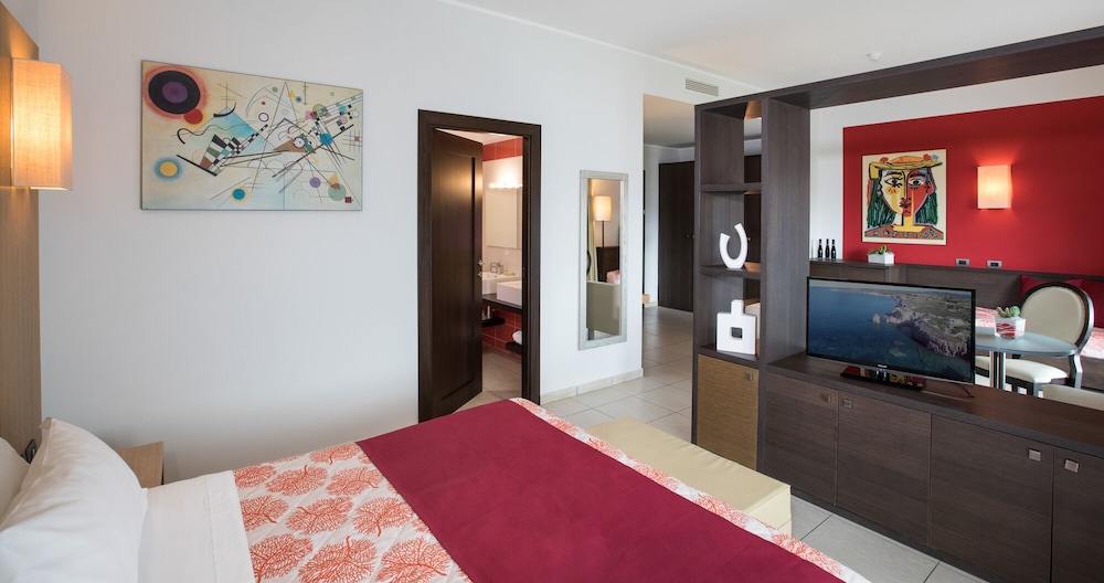 Lu' Hotel Carbonia — Hotel rooms in Carbonia, Sardinia