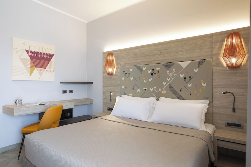 Lu' Hotel Carbonia — Hotel rooms in Carbonia, Sardinia