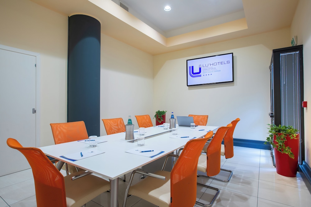 Lu' Hotel Carbonia — Hotel building in Carbonia, Sardinia