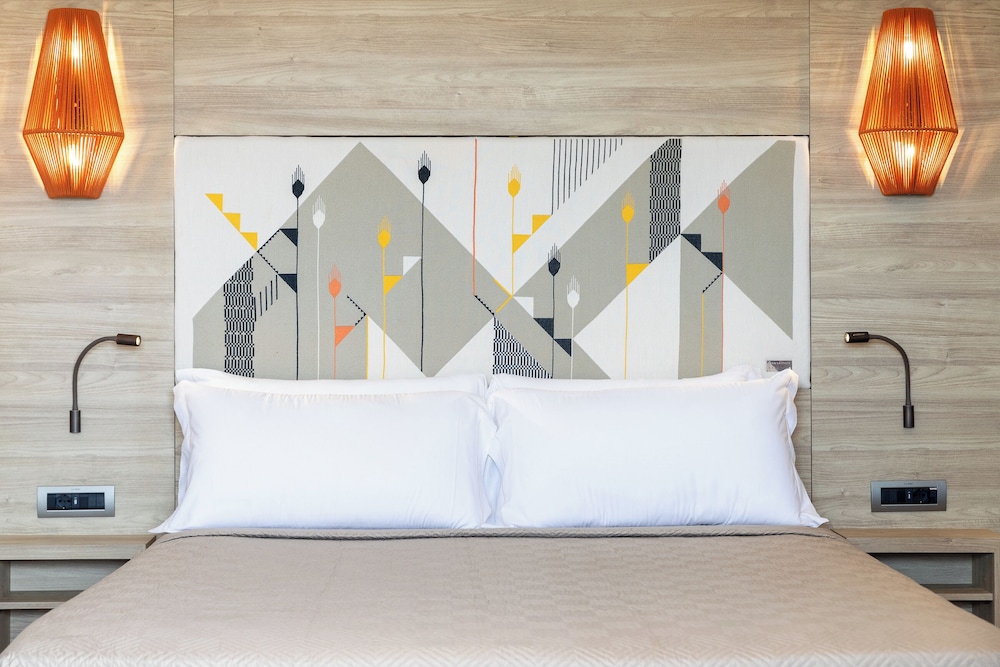 Lu' Hotel Carbonia — Hotel rooms in Carbonia, Sardinia