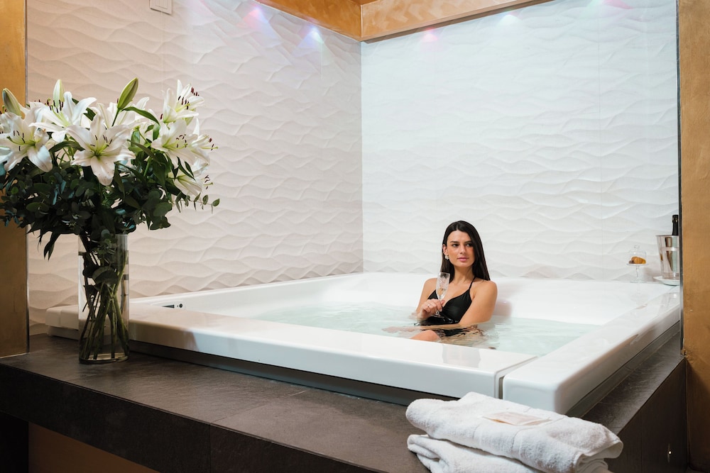 Ponte Vecchio Suites & Spa — Spa in Florence, Tuscany