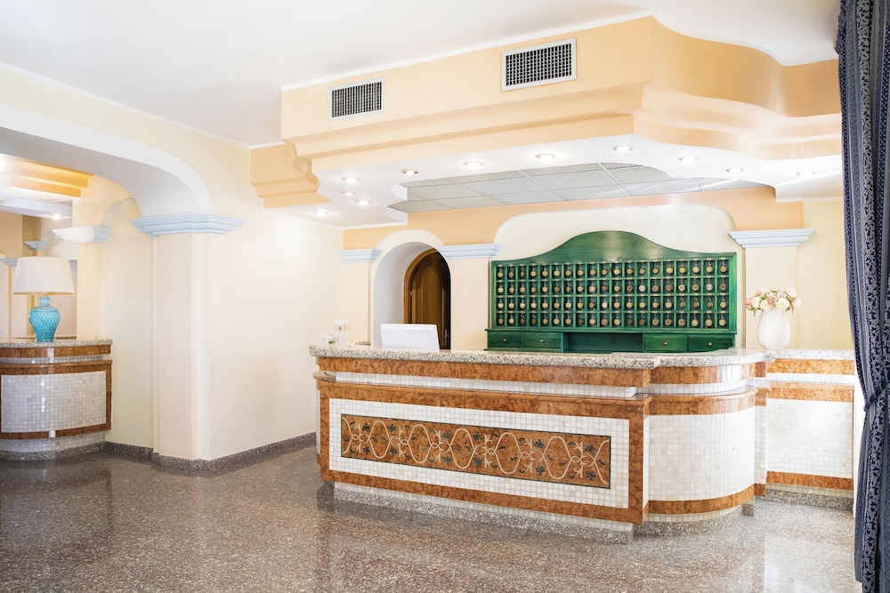 Hotel Maria Rosaria — Hotel building in Orosei, Sardinia