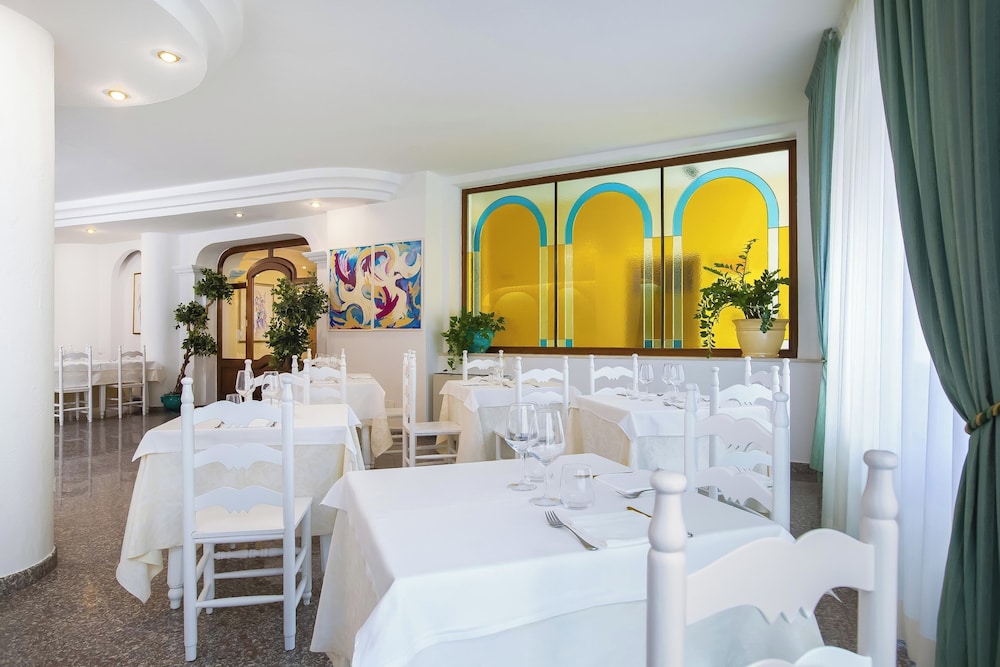 Hotel Maria Rosaria — Restaurant & bars in Orosei, Sardinia