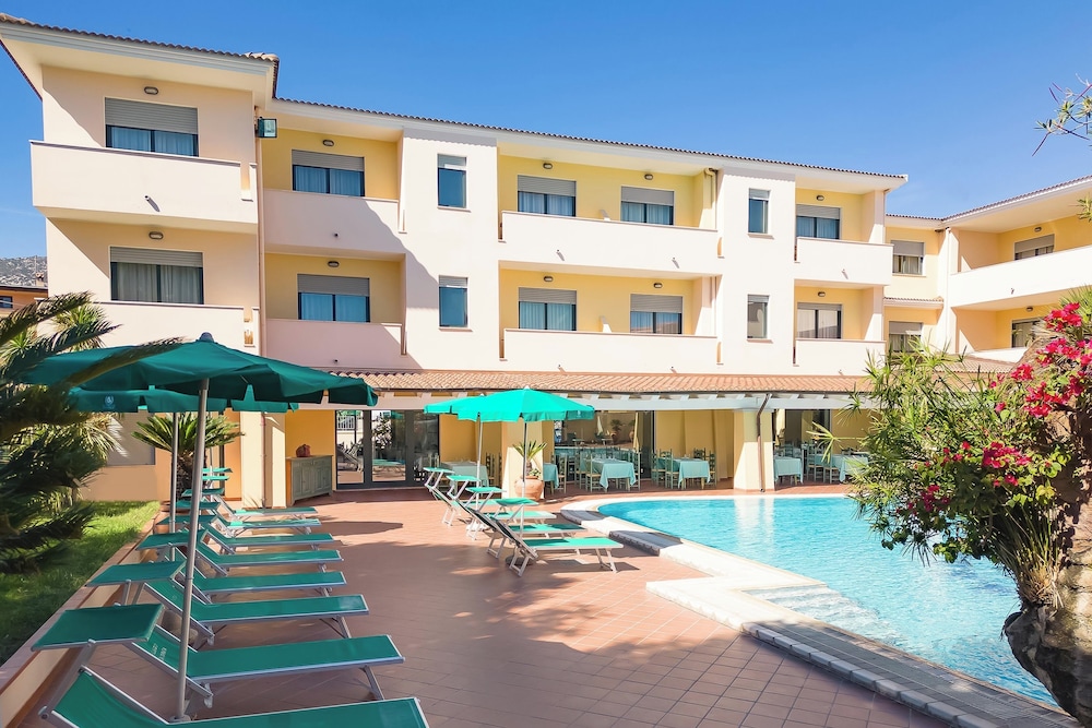 Hotel Maria Rosaria — Swimming pool in Orosei, Sardinia