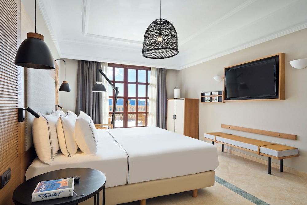 The Level at Melia Villaitana — Hotel rooms in Benidorm, Valencian Community