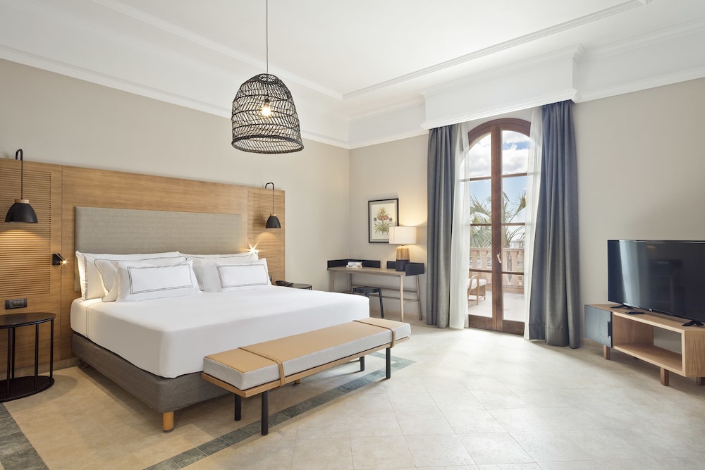 The Level at Melia Villaitana — Hotel rooms in Benidorm, Valencian Community