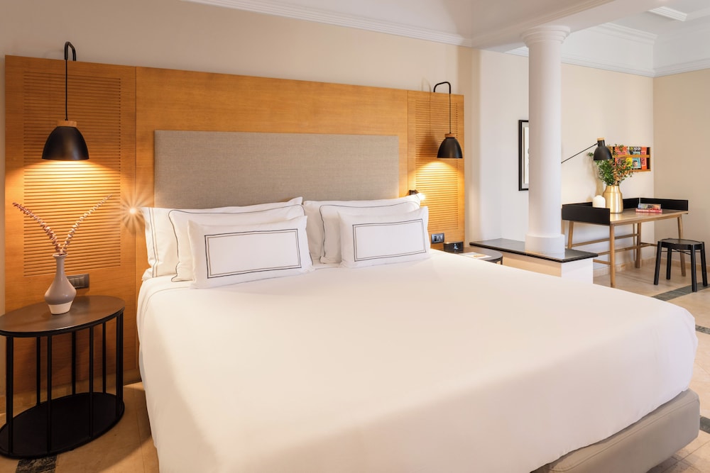 The Level at Melia Villaitana — Hotel rooms in Benidorm, Valencian Community