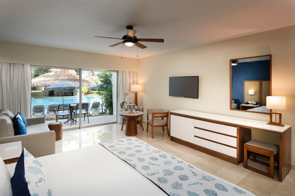 Impressive Premium Punta Cana — Hotel rooms in Bavaro, La Altagracia