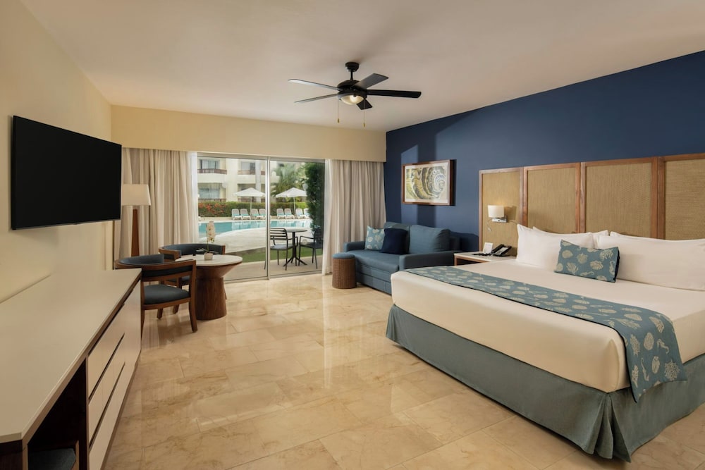 Impressive Premium Punta Cana — Hotel rooms in Bavaro, La Altagracia